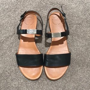 Marc by Marc Jacobs Bow Sandals
